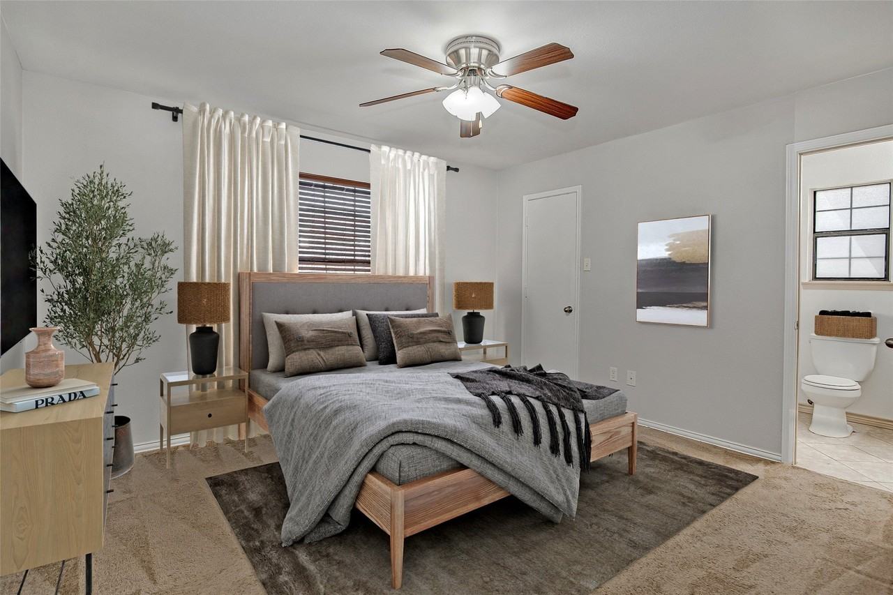 636 Ozark Ave - Photo 6 of 27