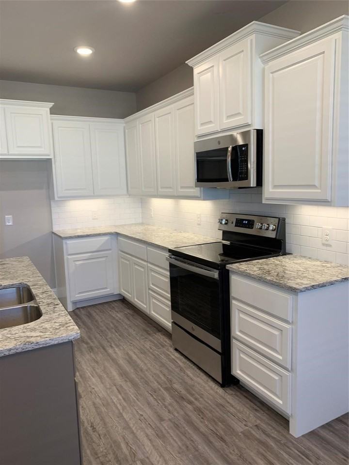 250 Audra Cir - Photo 6 of 24