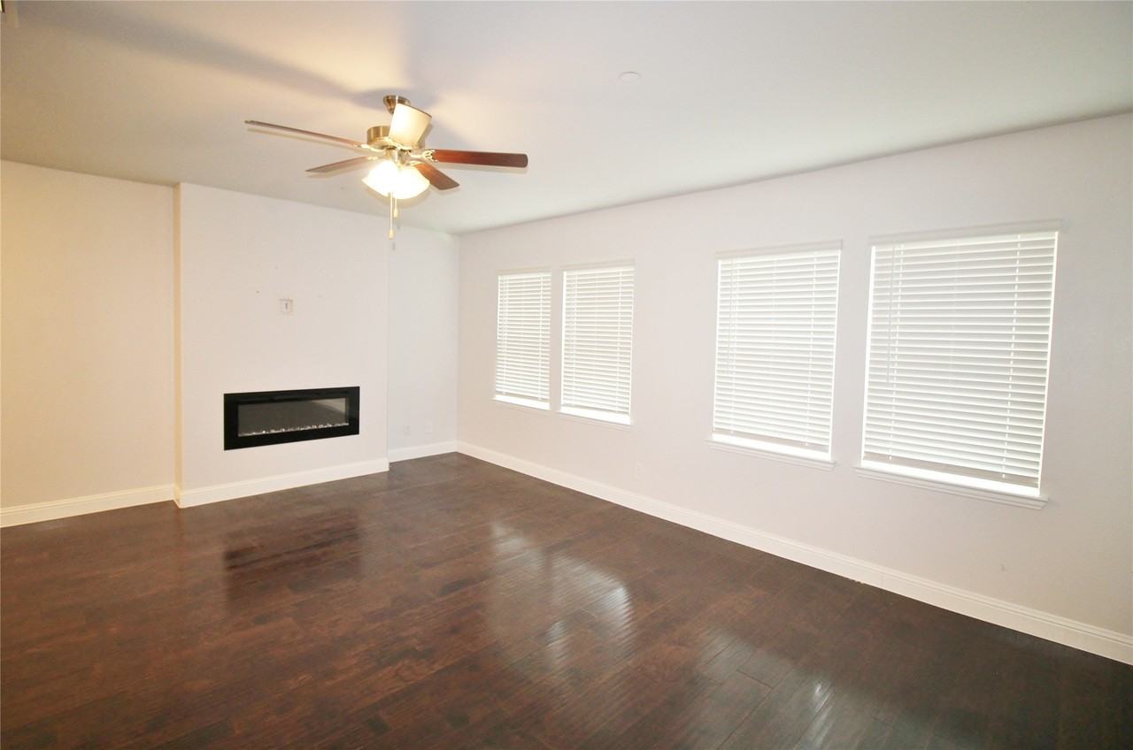 7836 Manilla Dr - Photo 5 of 26