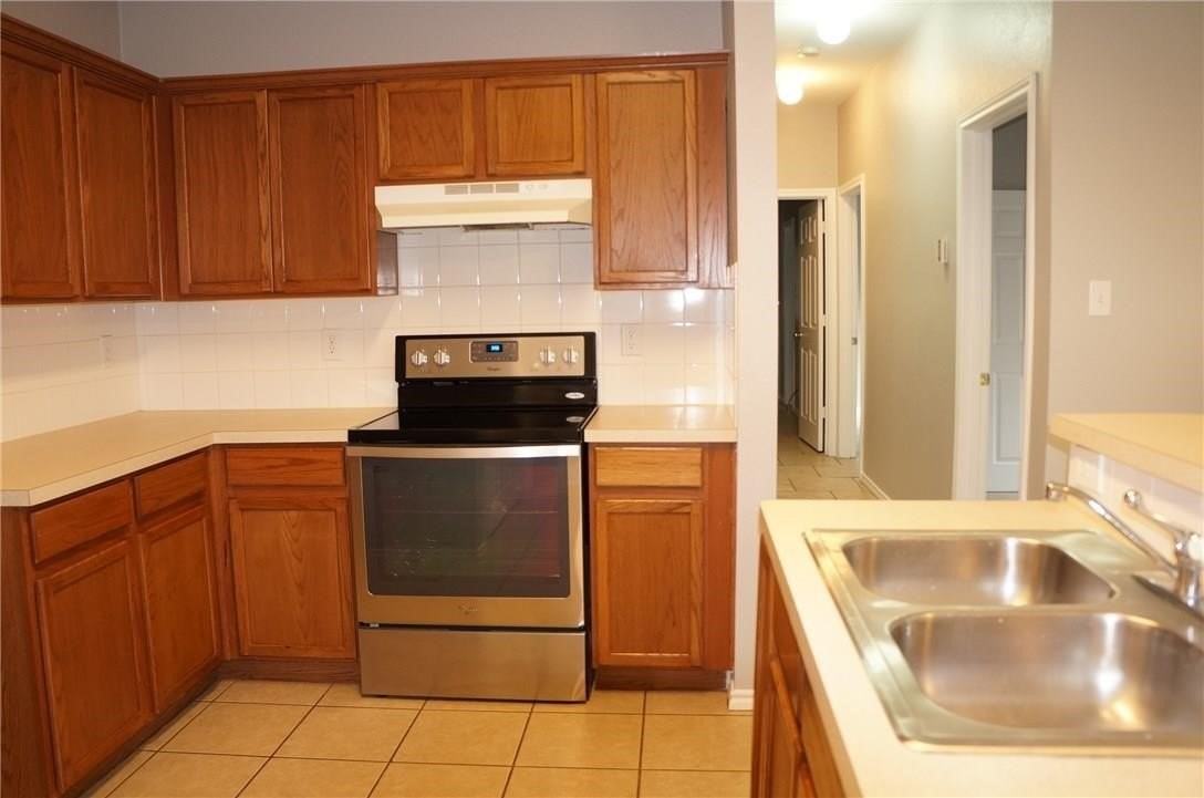 5920 Lovingham Ct - Photo 6 of 16