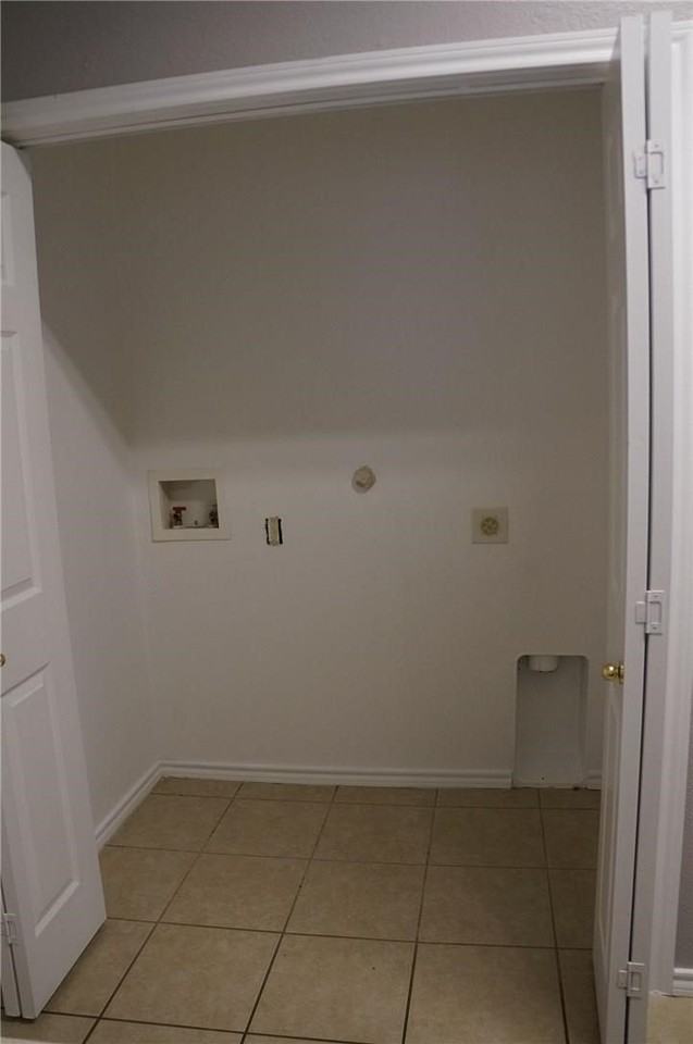 5920 Lovingham Ct - Photo 7 of 16