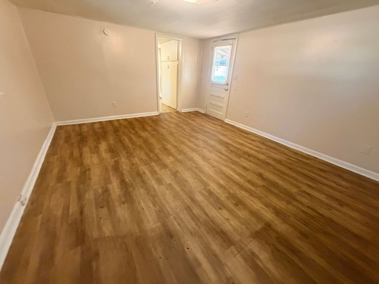 2150 1/2 Winston Ave - Photo 5 of 9