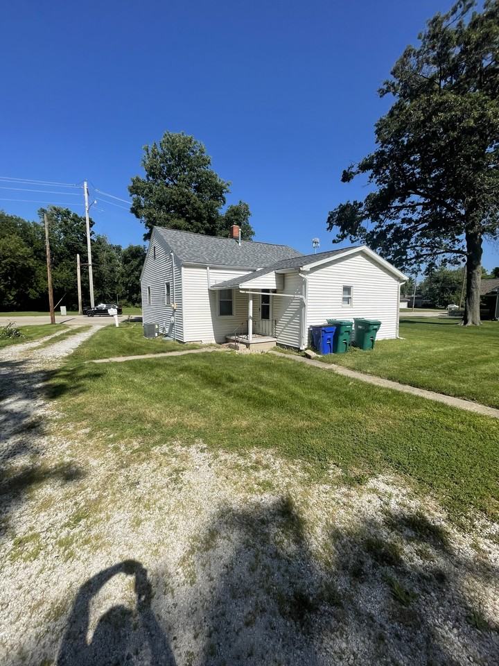 2650 S Franklin Street Rd #1 - Photo 2 of 10