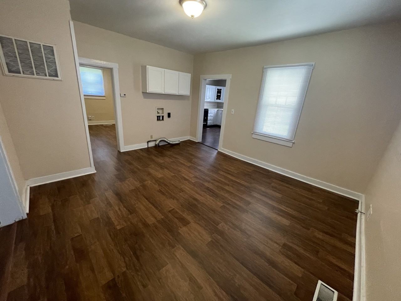 2650 S Franklin Street Rd #1 - Photo 6 of 10