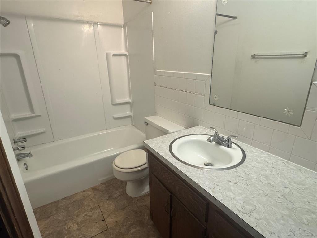 1324 Meadow Ln - Photo 5 of 5
