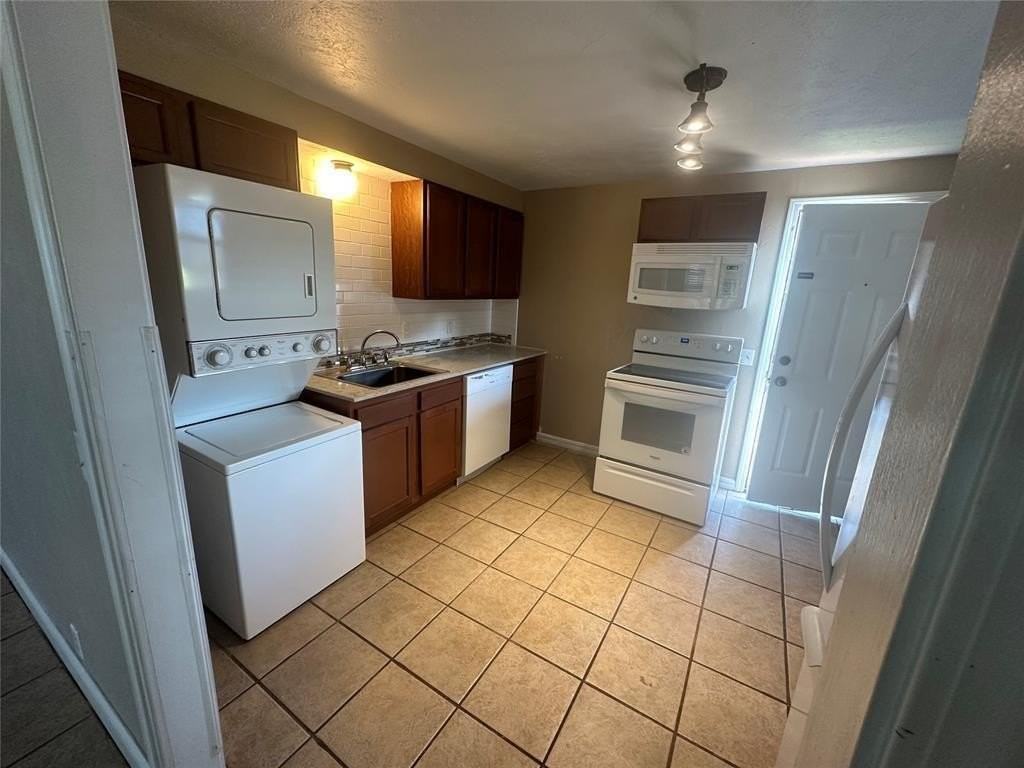 516 E Huber Ave - Photo 4 of 9
