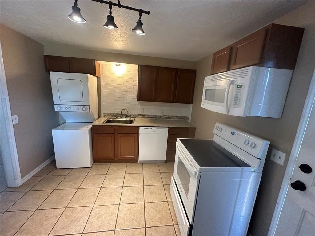 516 E Huber Ave - Photo 5 of 9