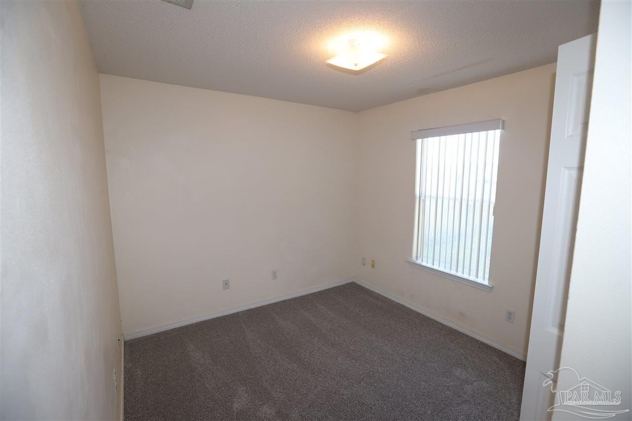 319 Mizzen Ln - Photo 6 of 16