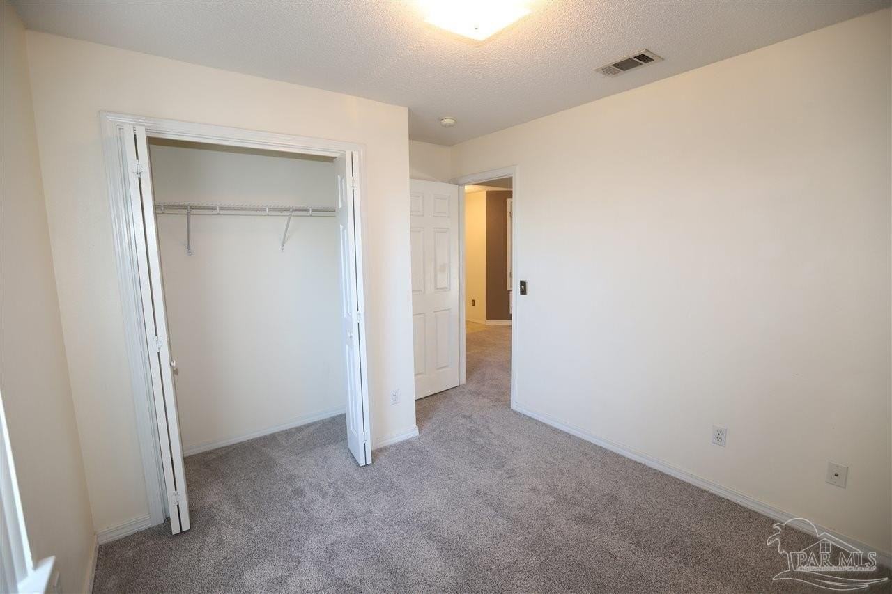 319 Mizzen Ln - Photo 7 of 16