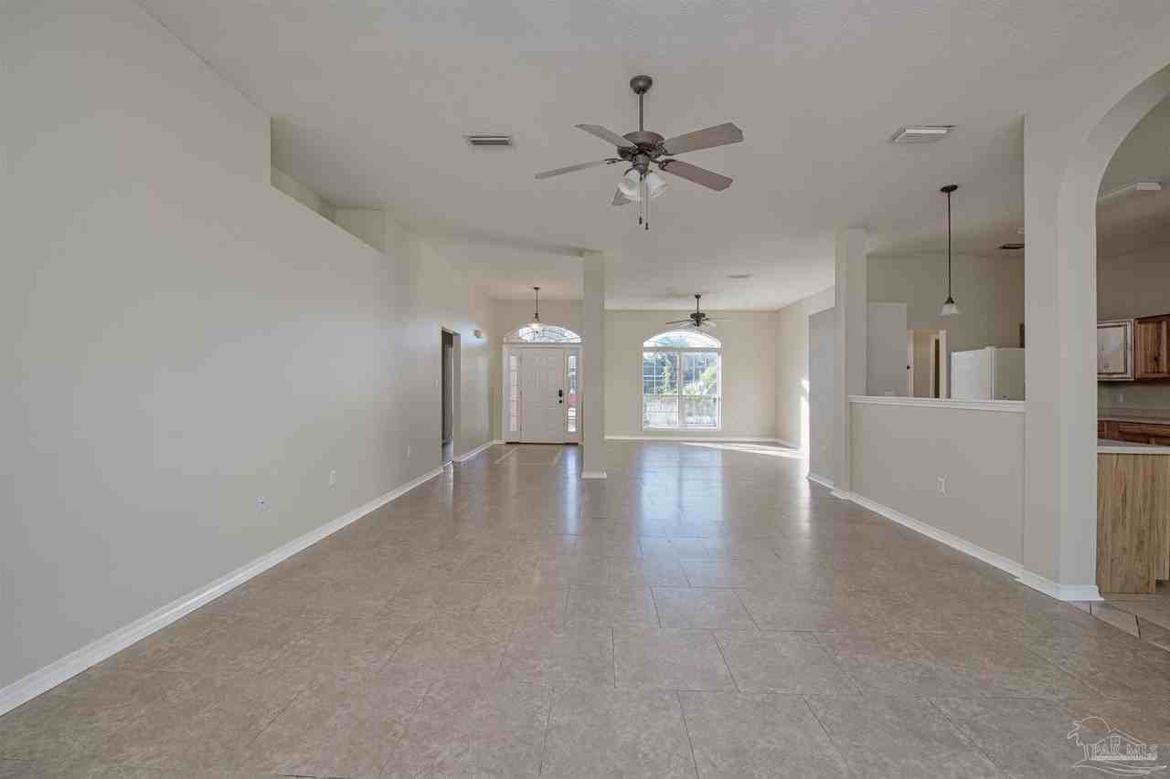 2106 Middleton Dr - Photo 7 of 27