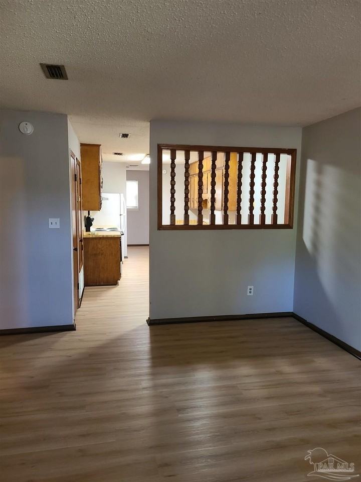 329 E Olive Rd - Photo 2 of 8