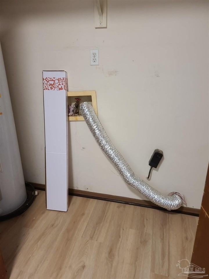 329 E Olive Rd - Photo 5 of 8