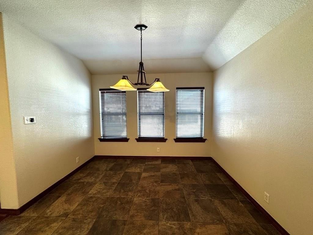 5708 Pedernales Dr - Photo 5 of 16