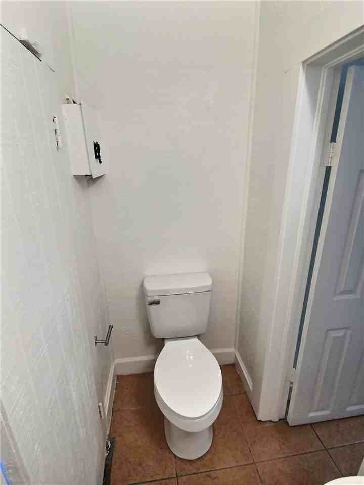 1921 15th Ave #1921 - Photo 7 of 8