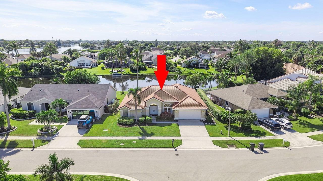 1224 Lake Breeze Dr - Photo 4 of 47