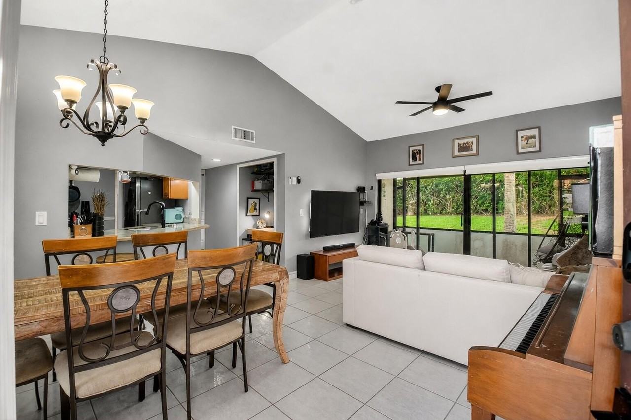 14 Via De Casas Sur #104 - Photo 4 of 30