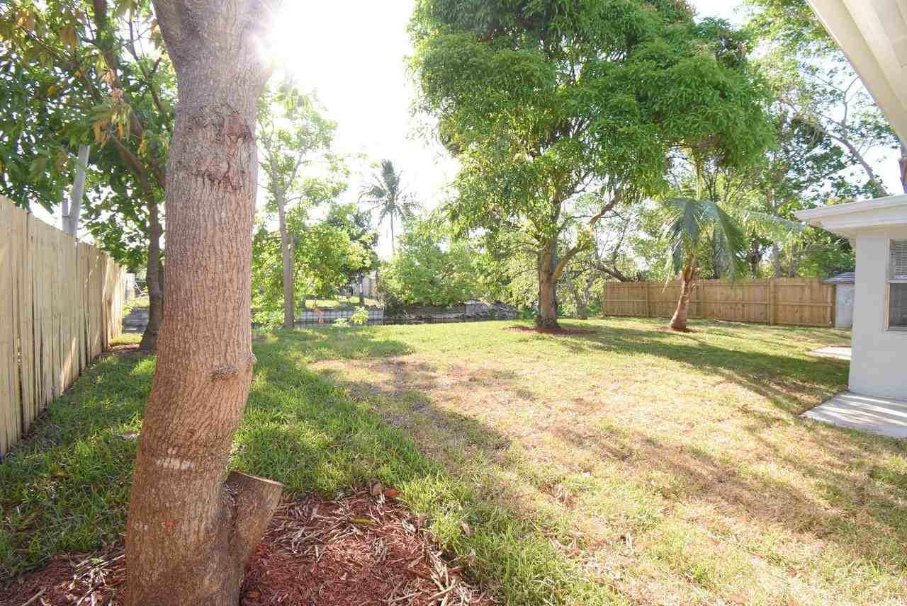 3541 Nw 37th Ave - Photo 2 of 32