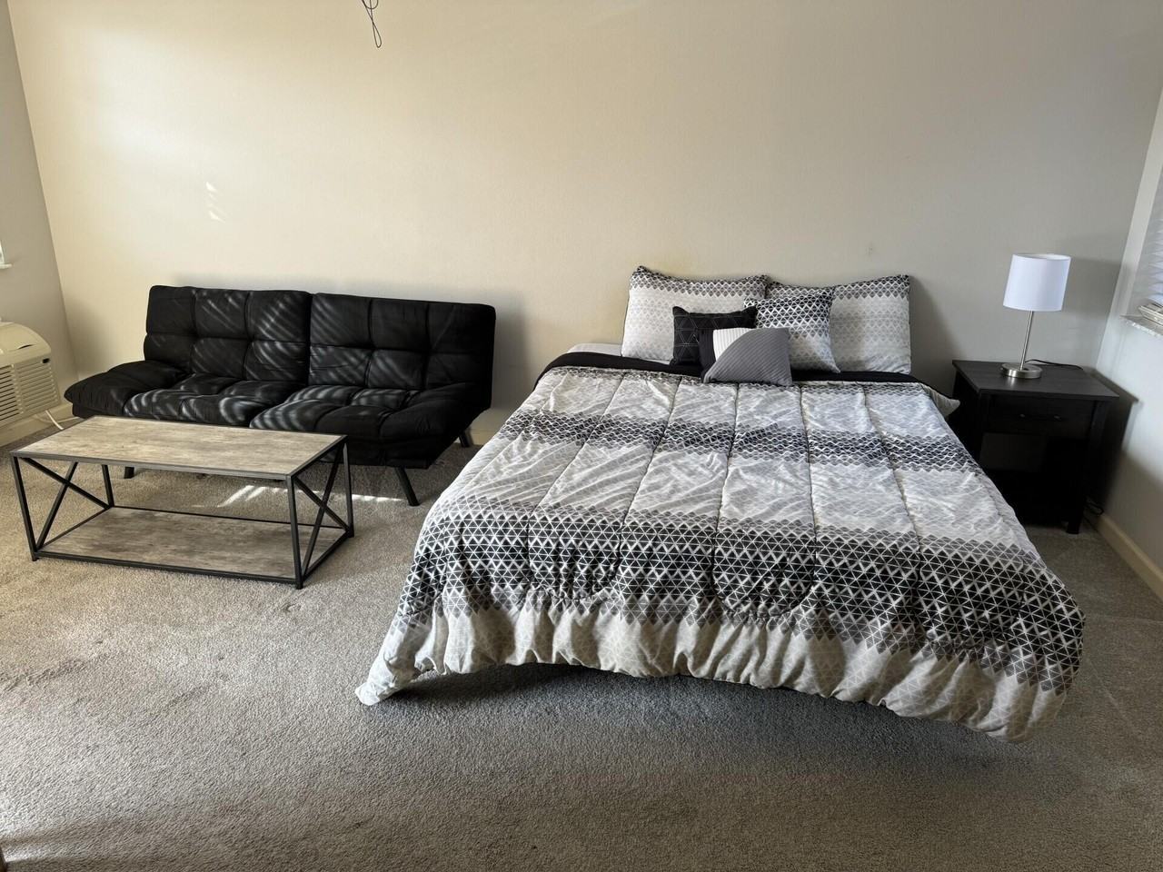 8393 Mulligan Cir - Photo 4 of 11
