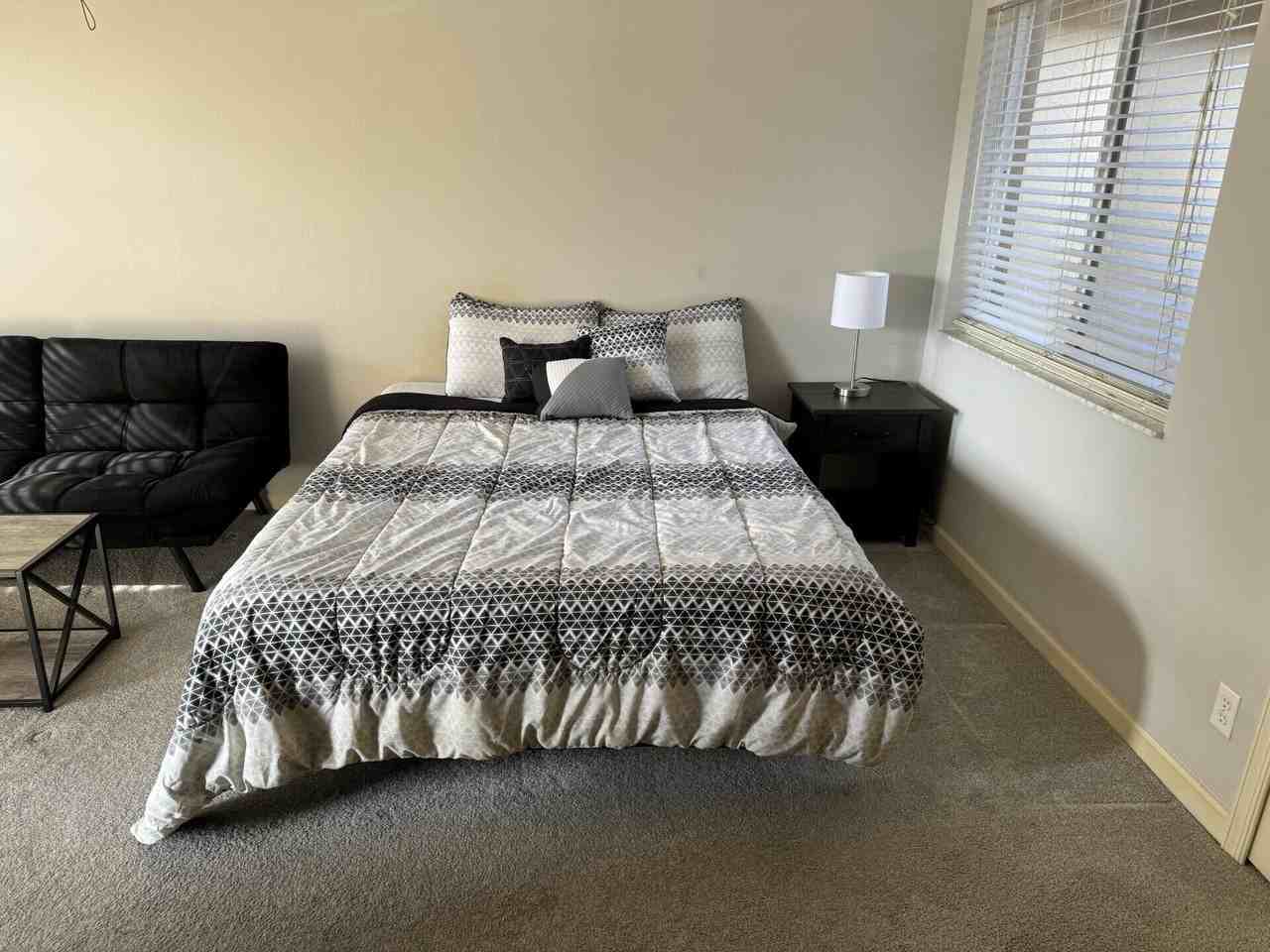 8393 Mulligan Cir - Photo 5 of 11