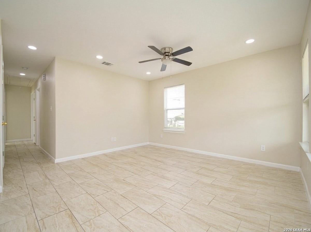 1630 Peck Ave - Photo 3 of 15