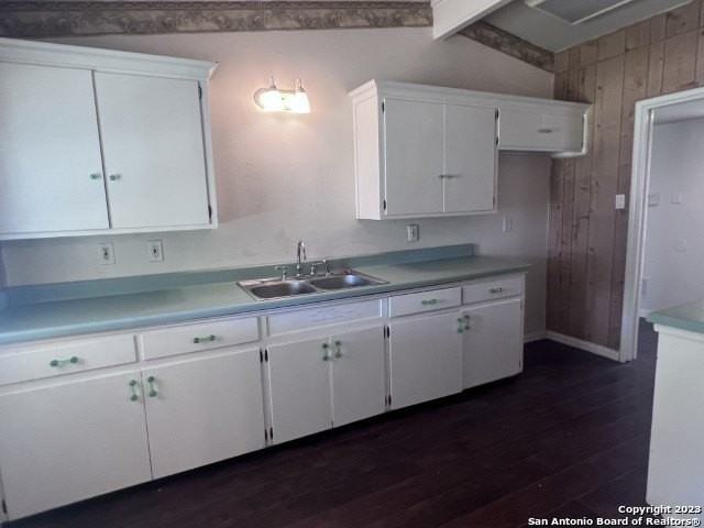 703 E Formosa Blvd - Photo 3 of 8