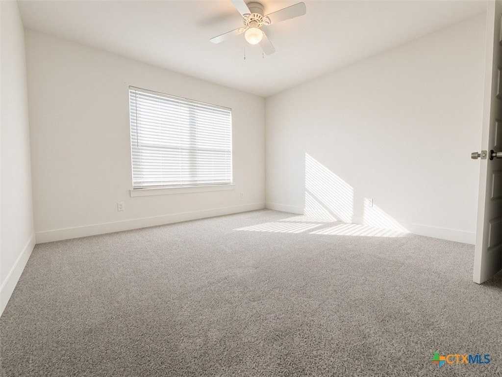 1907 Allie Way - Photo 6 of 16