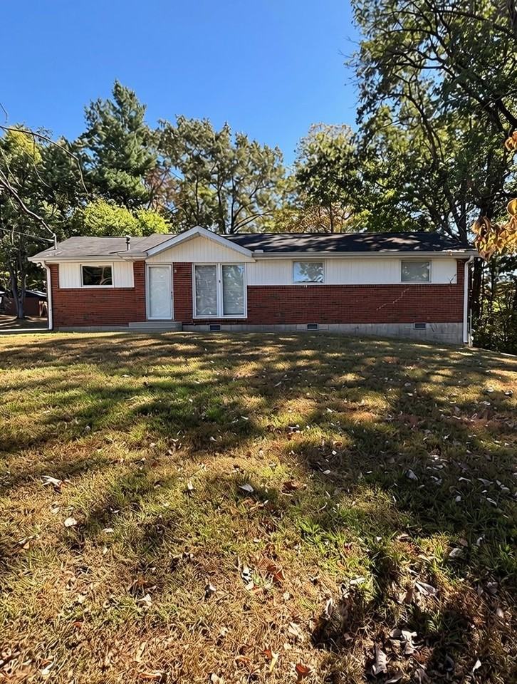 350 Ladybird Dr