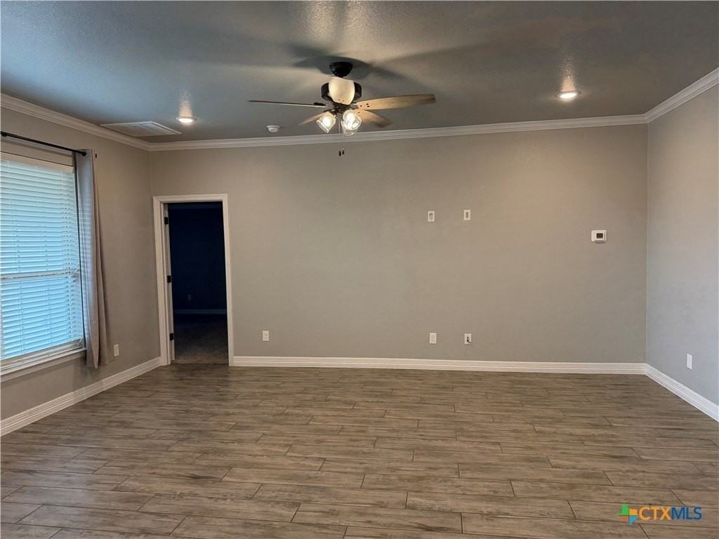 2106 Blackhawk Loop - Photo 4 of 22