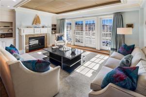 featured image of 26 Brown And Howard Wharf #204
