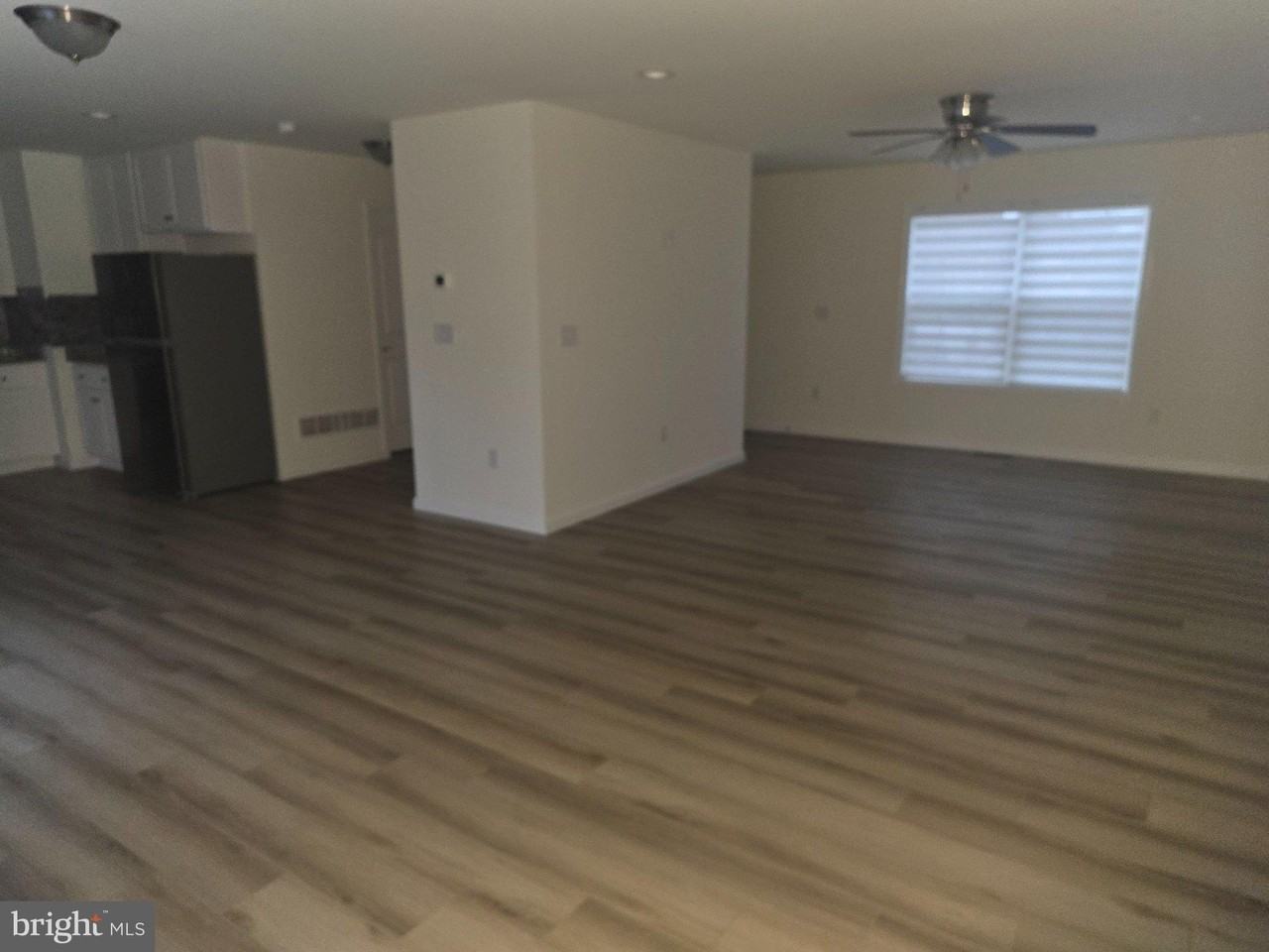 106 Lotus St - Photo 6 of 16