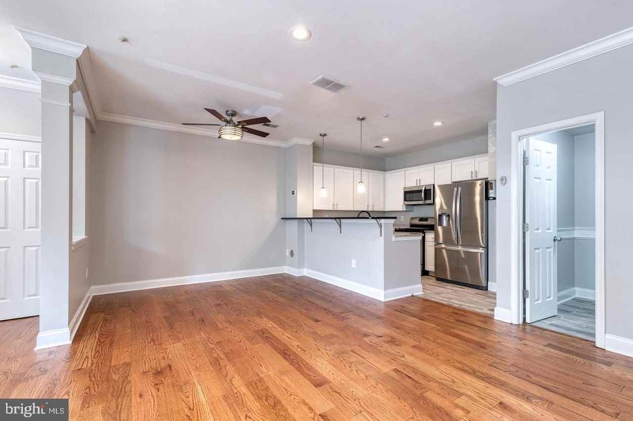 8716 Green Field Ct - Photo 5 of 26