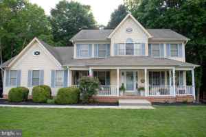 featured image of 105 Westmorland Ct
