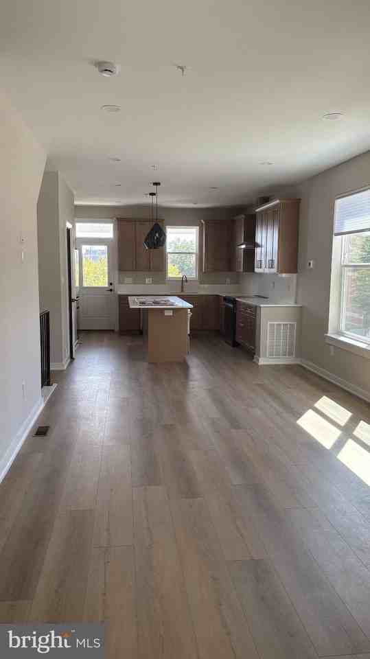 4401 Oglethorpe St - Photo 7 of 19