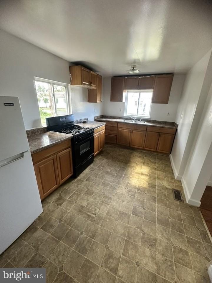 95 Fairton Millville Rd - Photo 2 of 8