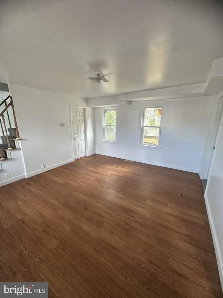95 Fairton Millville Rd - Photo 3 of 8