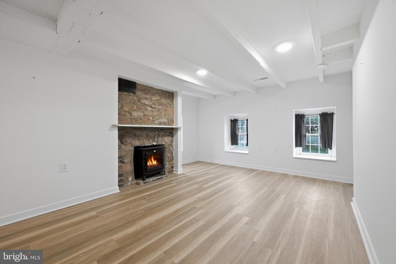793 Penns Park Rd #B - Photo 6 of 13