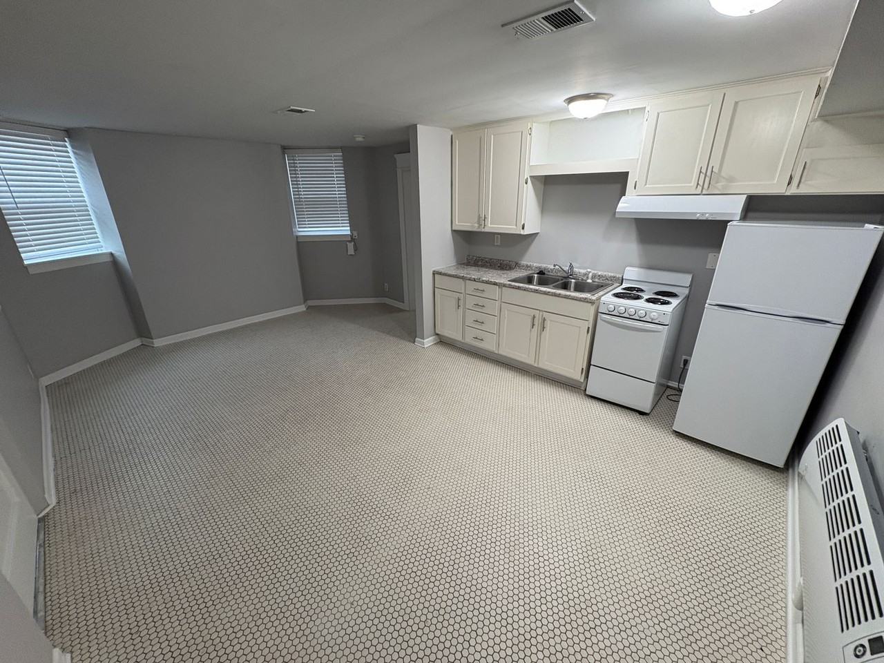 1700 Garfield - Photo 2 of 28