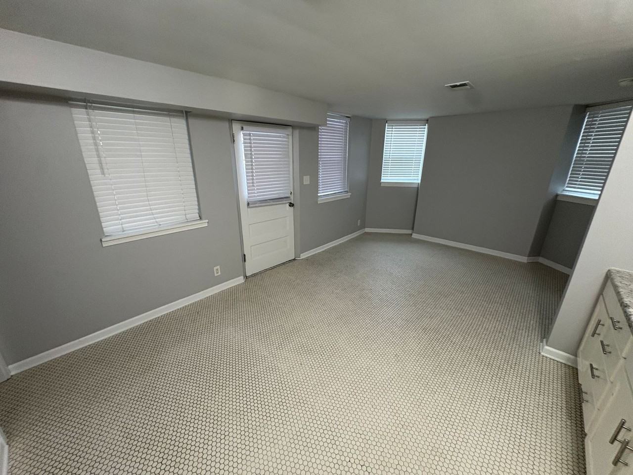 1700 Garfield - Photo 3 of 28