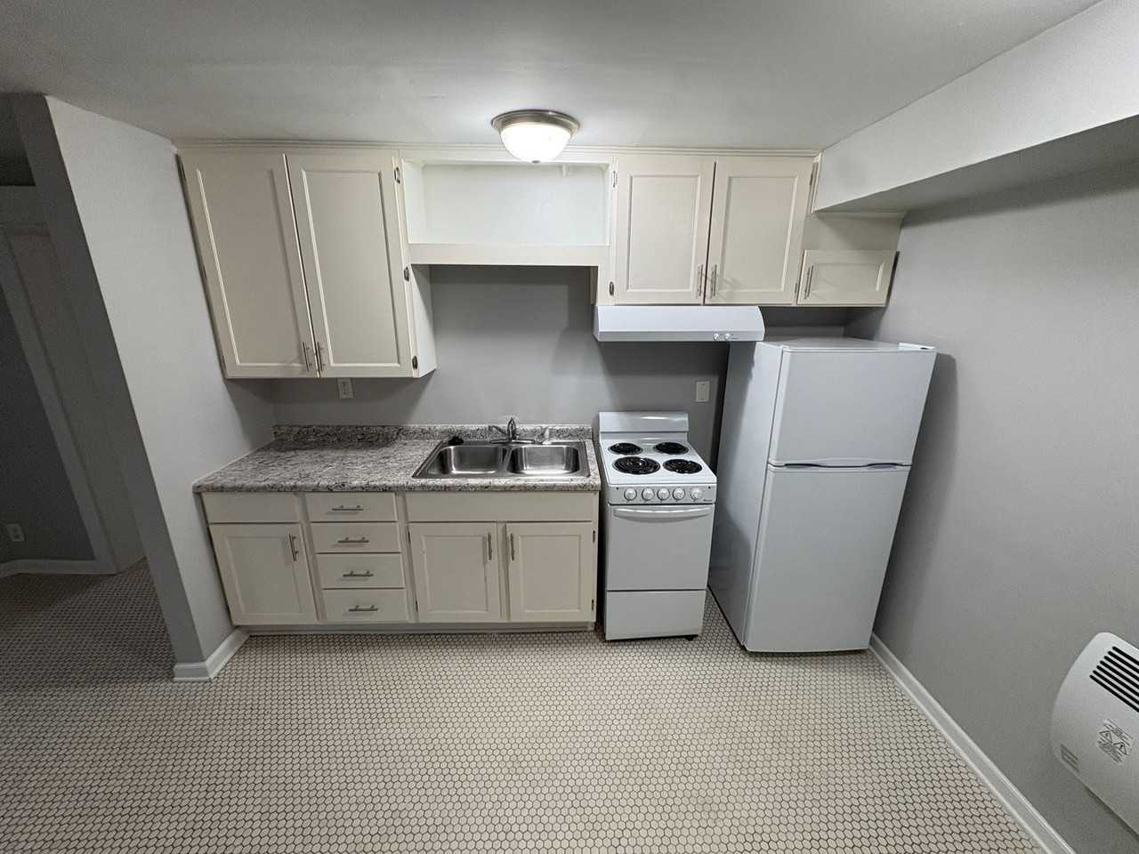 1700 Garfield - Photo 5 of 28