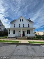 featured image of 331 N College St