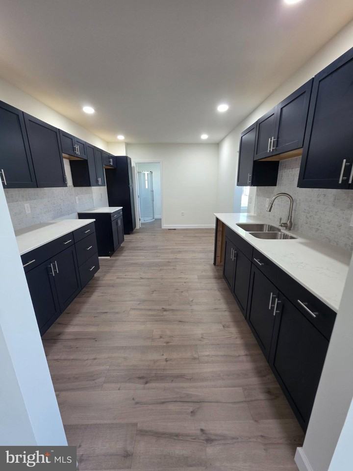 331 N College St - Photo 4 of 15