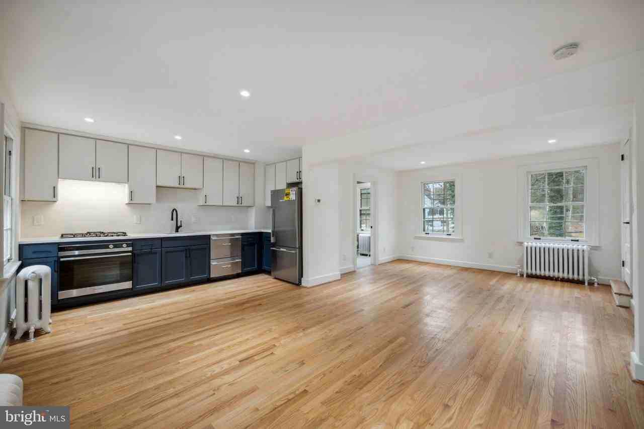 259 Farm Rd - Photo 2 of 19