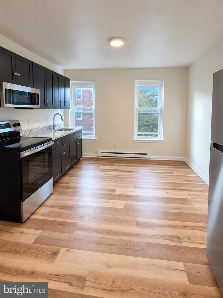 213 Main St #301 - Photo 2 of 13