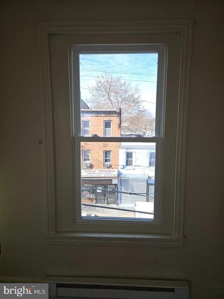2919 N 5th St #3rdFL - Photo 5 of 30