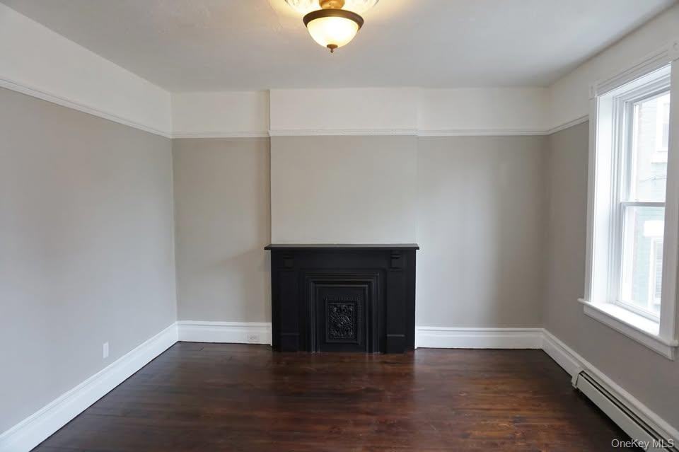 176 Mill St - Photo 6 of 10