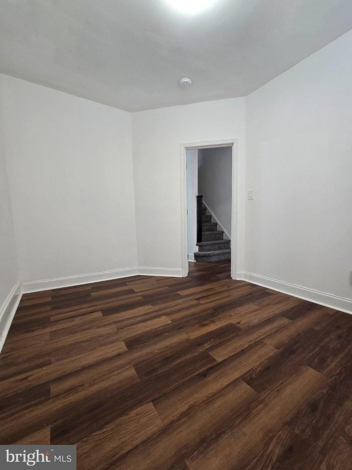 3112 N Stillman St - Photo 5 of 21