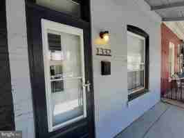 featured image of 1332 S Stanley St