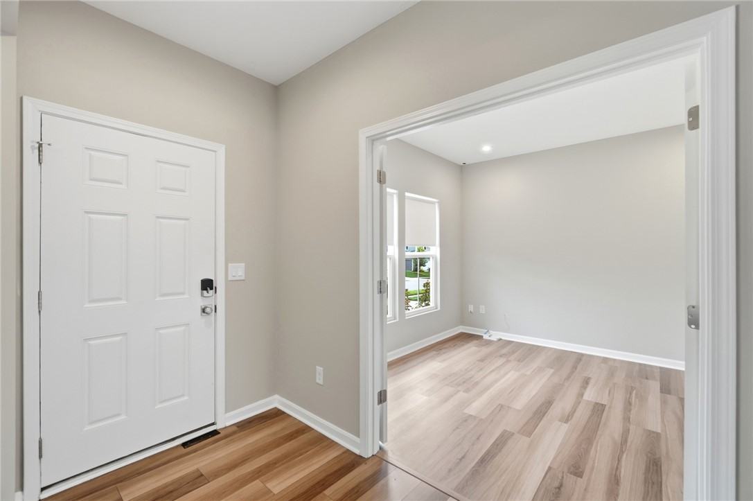 1647 Arden Bnd - Photo 3 of 19