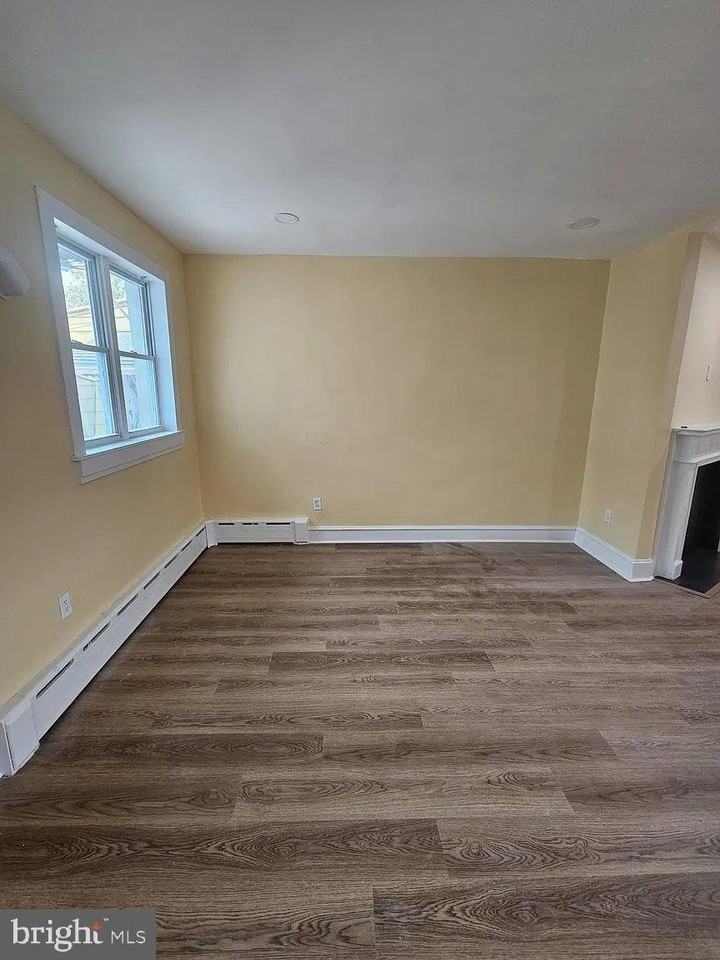 2126 S Norwood St - Photo 4 of 13
