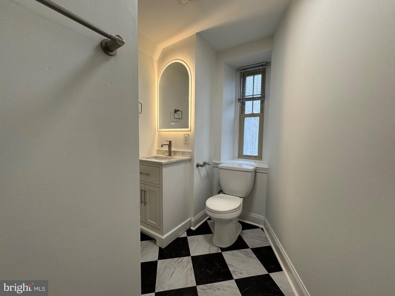 6316 Germantown Ave #C - Photo 6 of 15